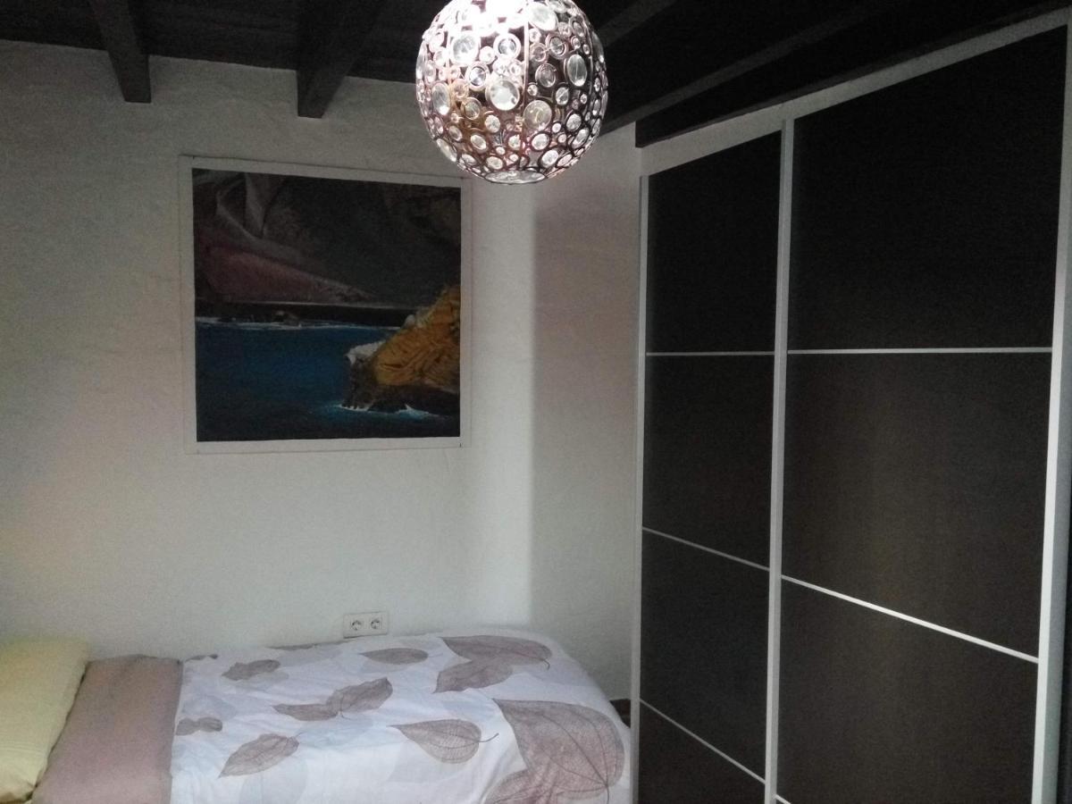 Aloelux Villa !! - Private Villa With Pool , Jacuzzi, Cinema, Massage ,Wonderful View, Art Desing Villa Тиас Экстерьер фото